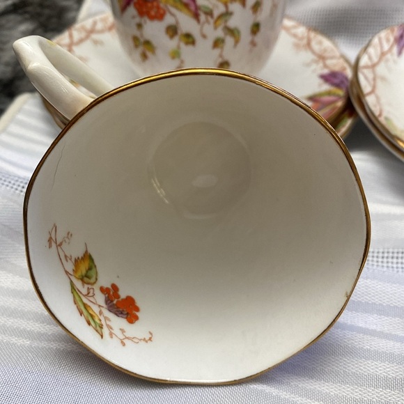 6 Royal Albert cups and saucers 1930 “Virginia”. RARE - Picture 8 of 16